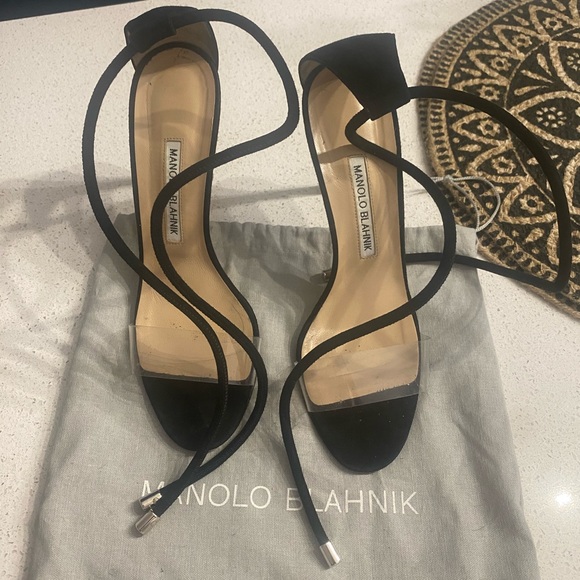 Manolo Blahnik tie-up sandals - Picture 2 of 3